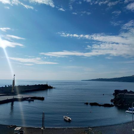 B&B La Spiaggetta Di Stazzo Ачиреале Экстерьер фото