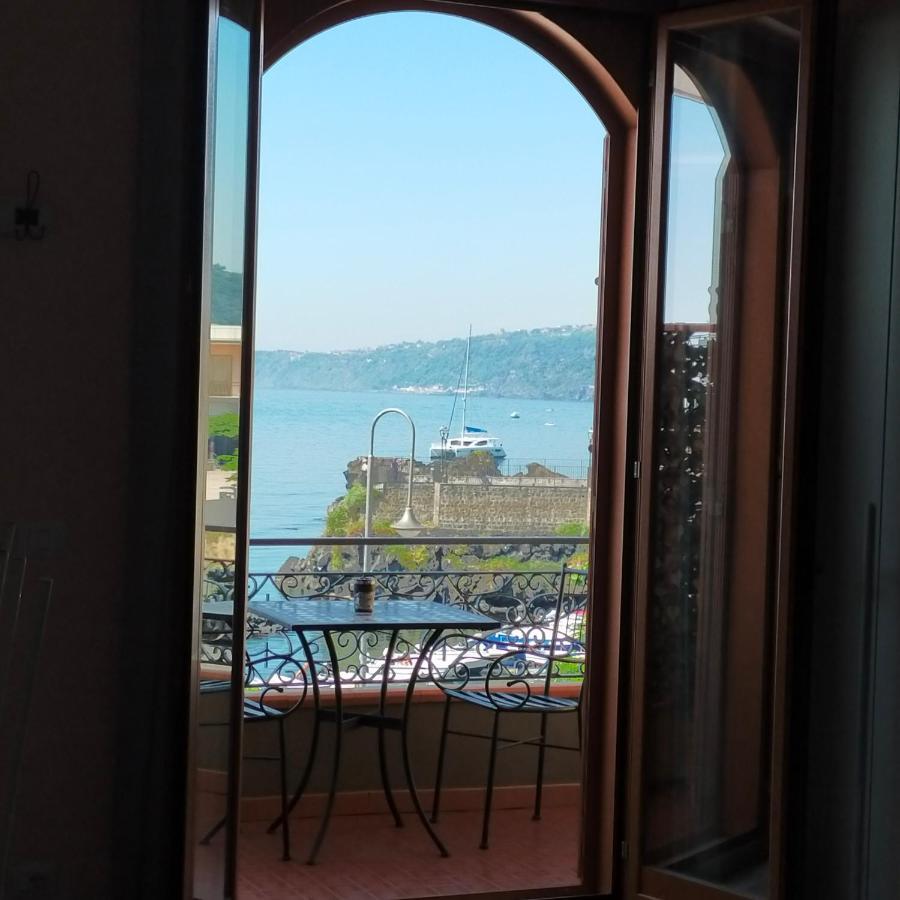 B&B La Spiaggetta Di Stazzo Ачиреале Экстерьер фото