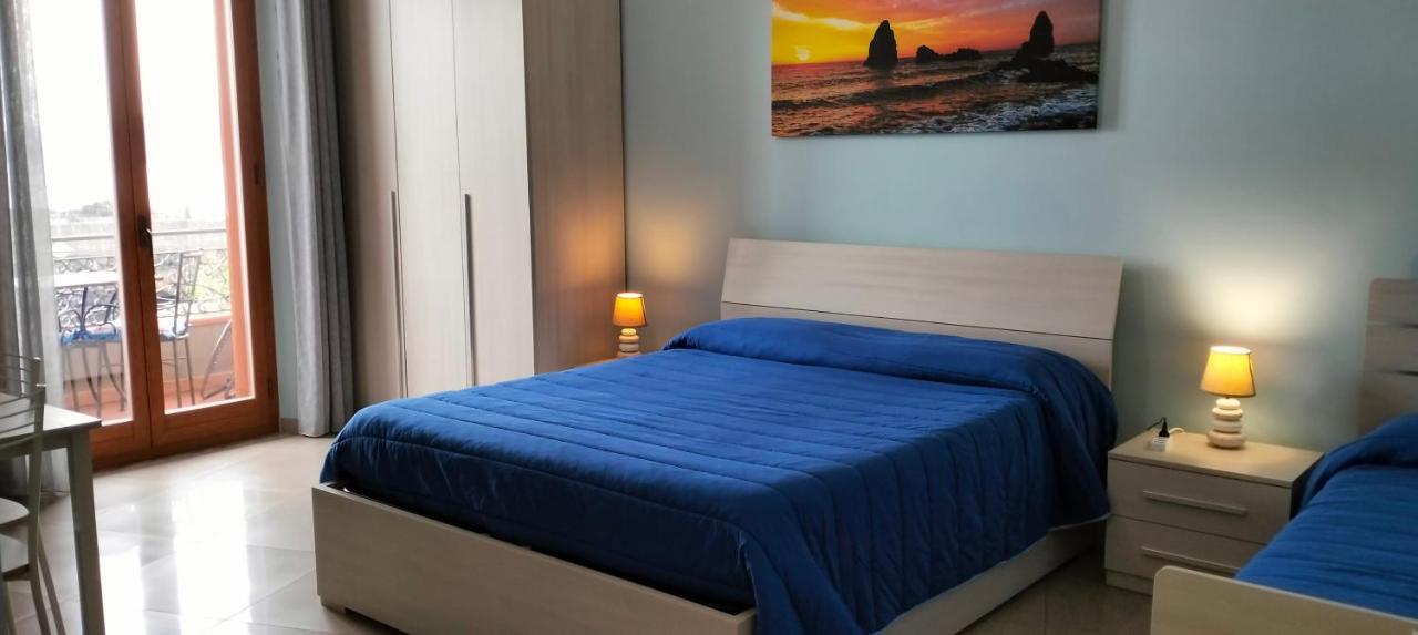 B&B La Spiaggetta Di Stazzo Ачиреале Экстерьер фото